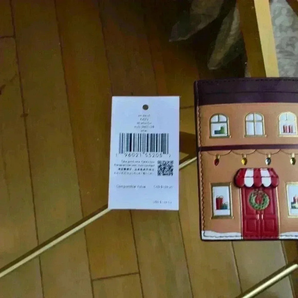 Kate Spade KJ072 Gingerbread House Small Slim Cardholder - Picture 2 of 5